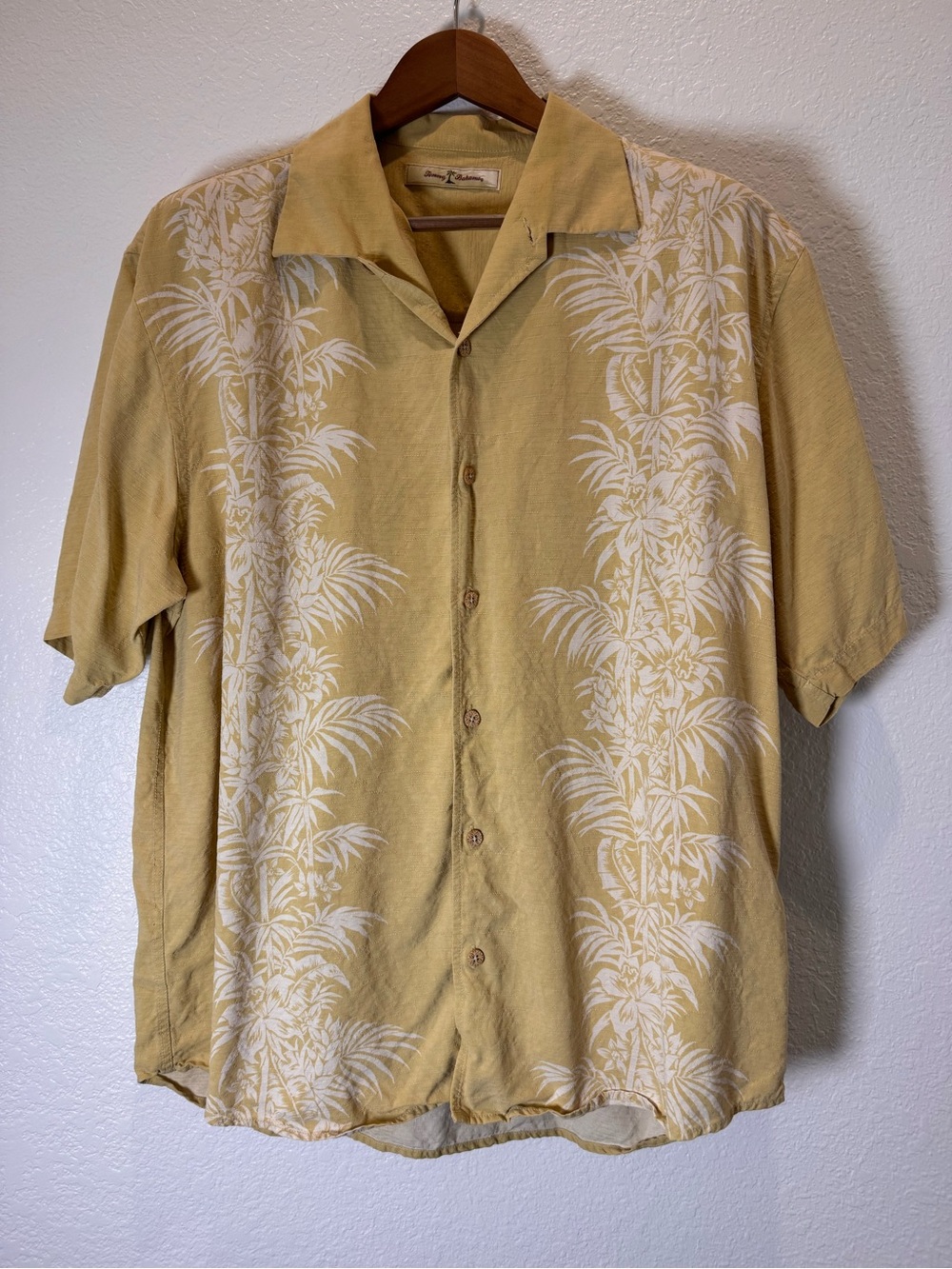 Tommy Bahama 100% Silk Hawaiian Shirt
